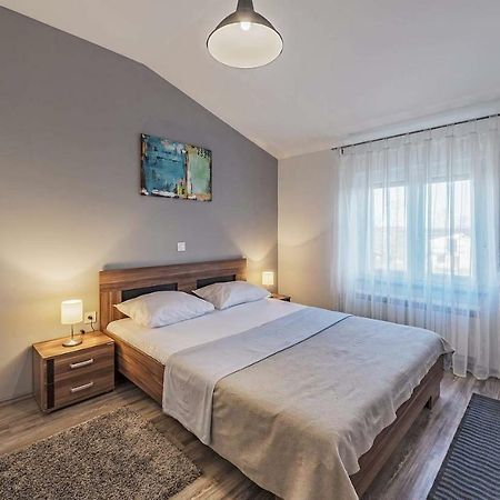 Apartment Lavander 01 Pula Bagian luar foto