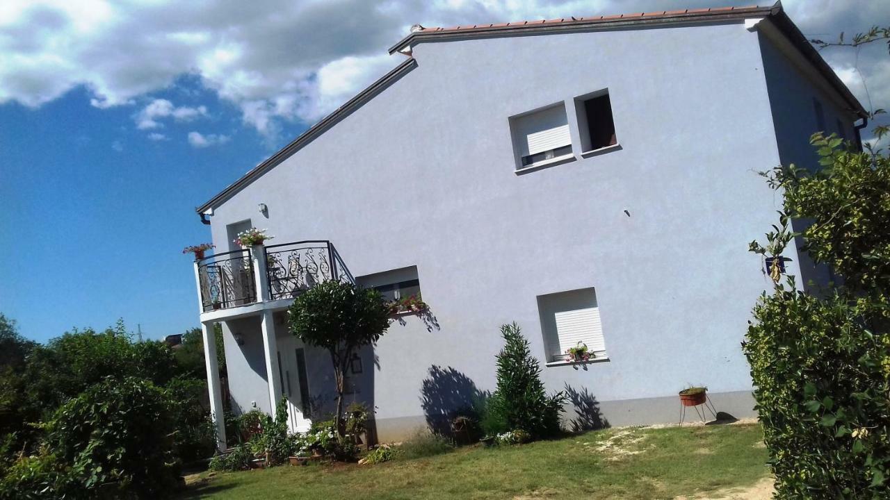 Apartment Lavander 01 Pula Bagian luar foto